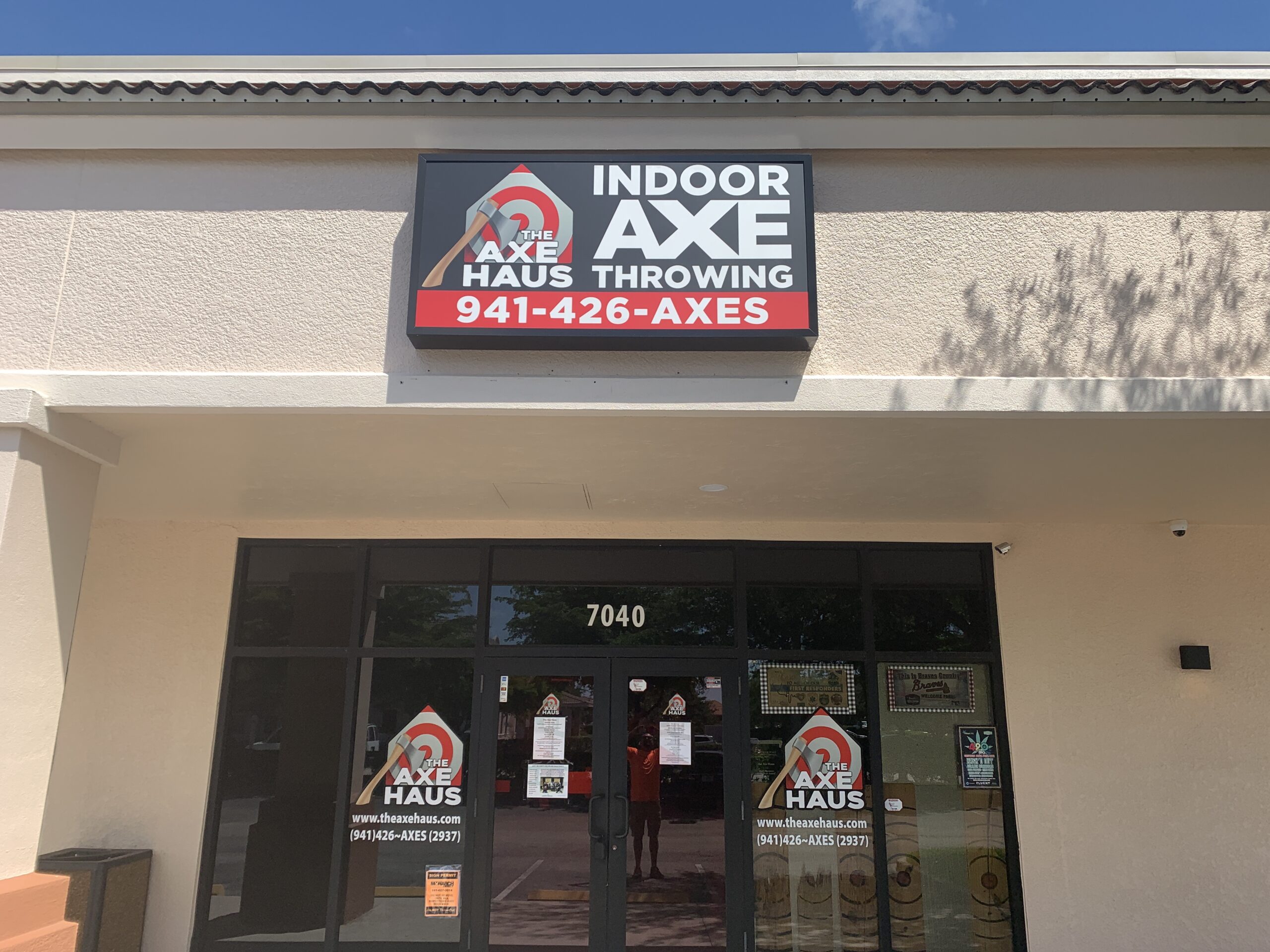 Commercial Box Sign Monarch DIRECT